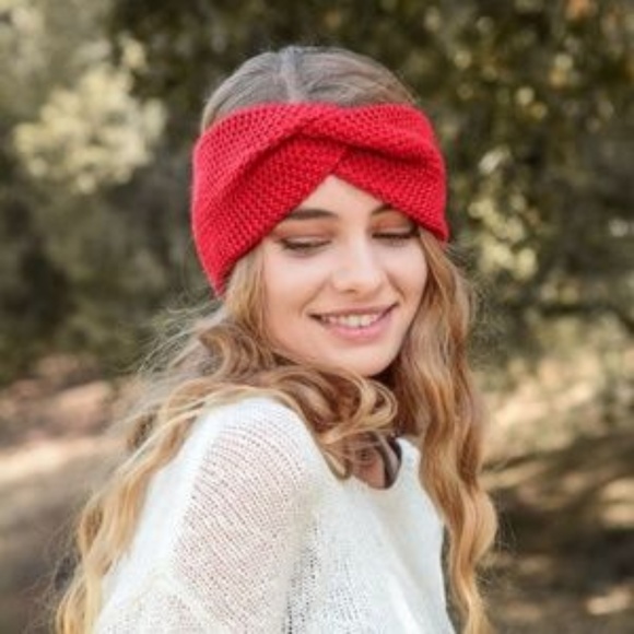 gigishanger Accessories - HOST PICK Red Headband knit NWT Twist Knot style